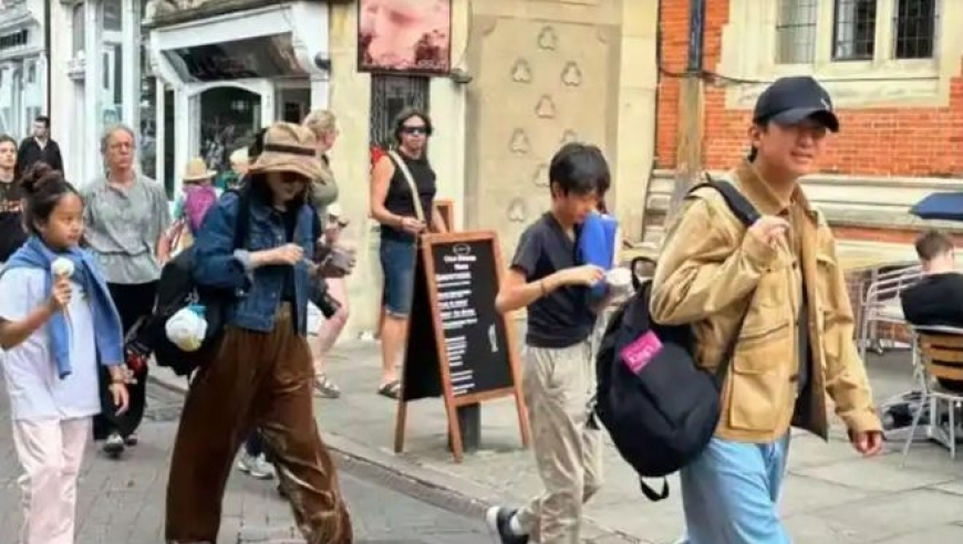 徐艺洋剪恋爱视频感动黄子韬,新澳门开奖记录查询2025年份结果,创新典义解读_尊享版V4.62